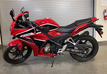 Honda CBR300R Authentic Image1