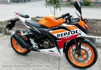 Honda CBR150R Repsol Image