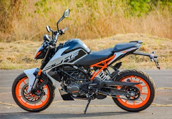 KTM 200 Duke Authentic Image2