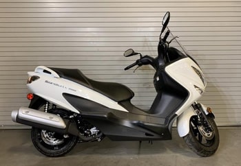 Suzuki Burgman 200 ABS Authentic Image3