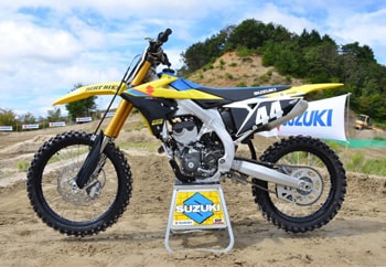 Suzuki RMZ 250 Authentic Image1