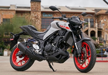 Yamaha MT 03 Authentic Image1